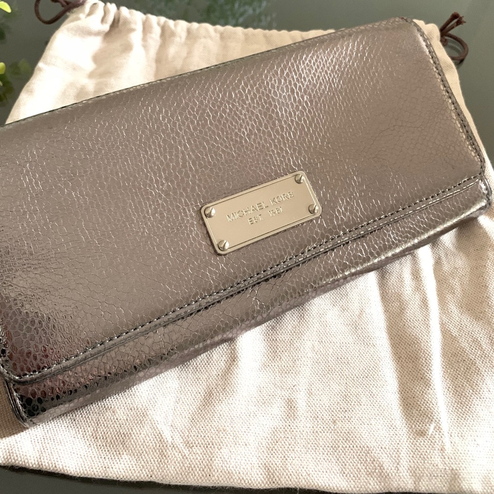 Michael Kors Clutch